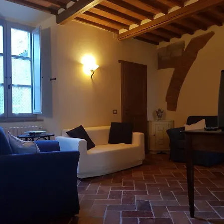 Roma 88 Apartment Lucignano